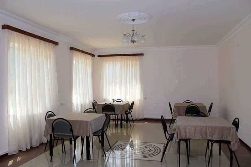 Family & Friends Guest House Dilijan Eksteriør bilde